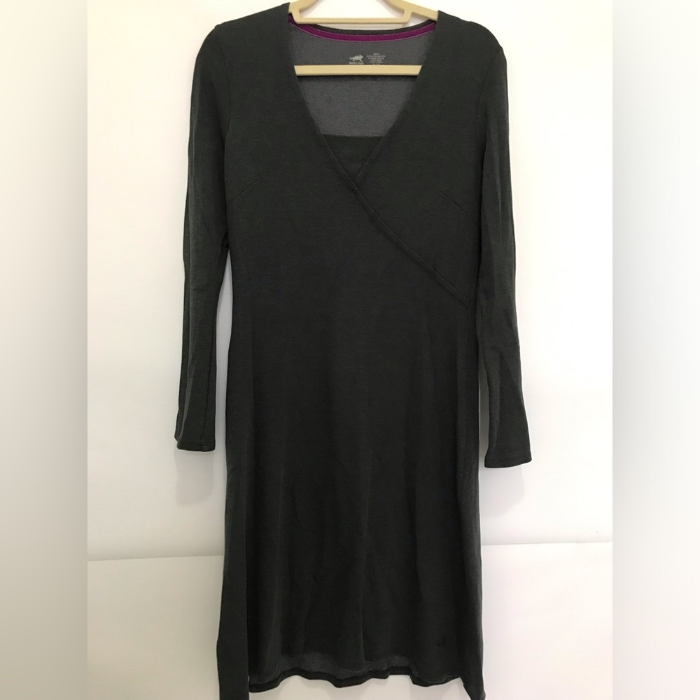 Horny Toad Long Sleeve V-Neck Knit Dress in Dark Gray Size M